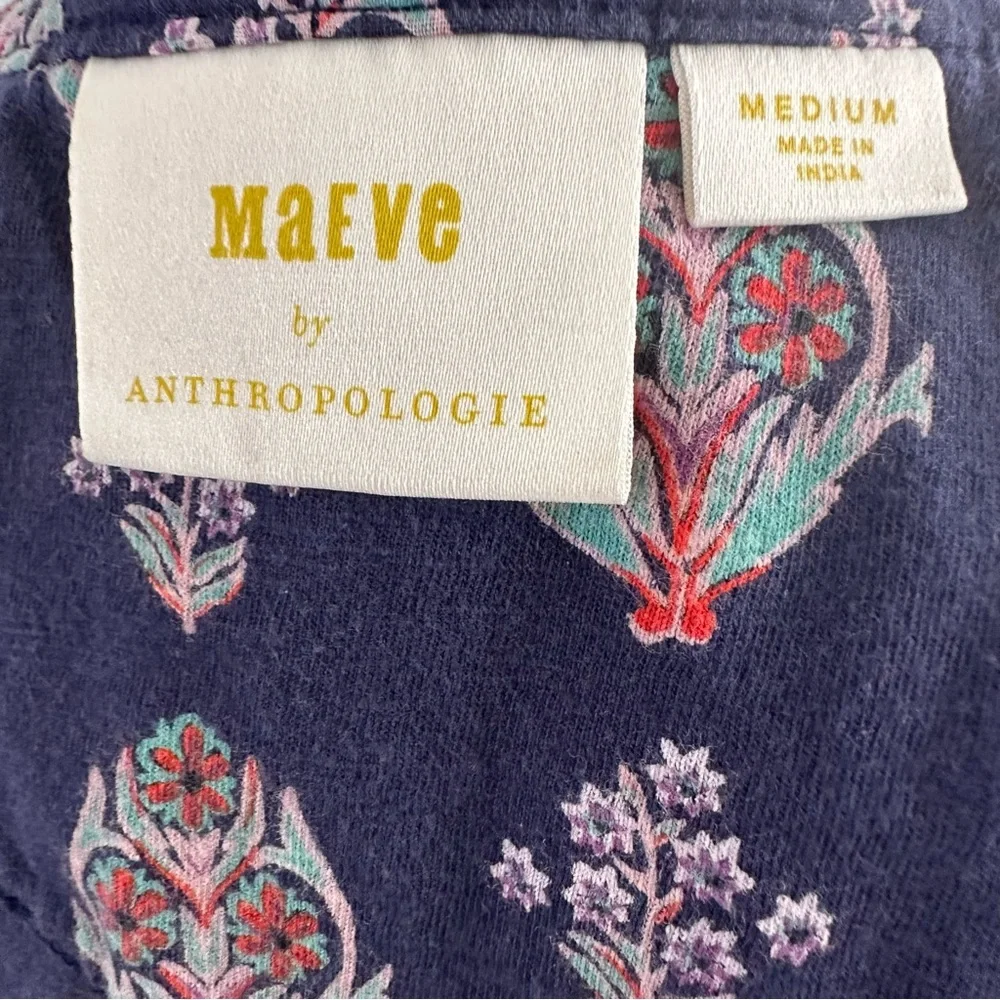 Maeve by‎ Anthropologie Floral V-Neck Button Front Top Medium